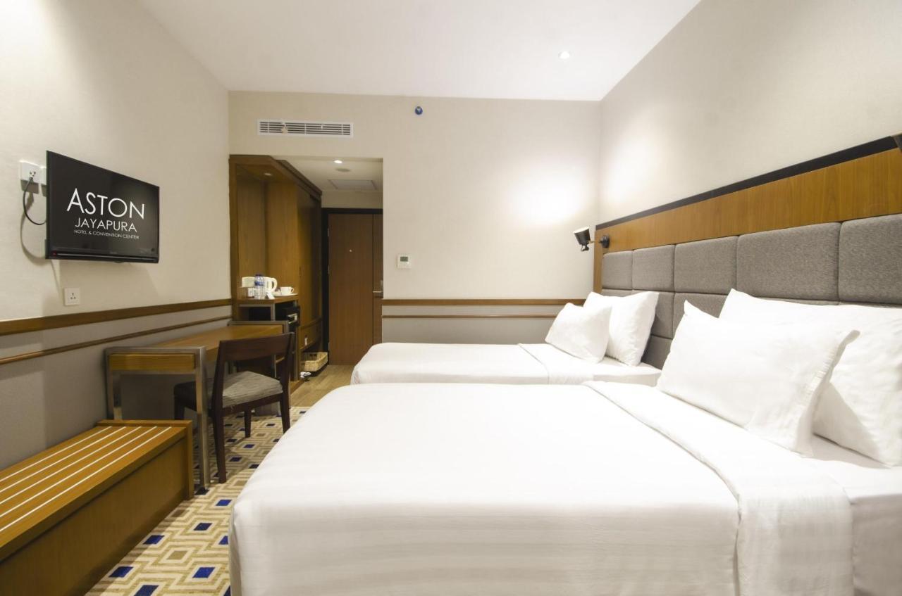 Aston Jayapura Hotel And Convention Center Buitenkant foto
