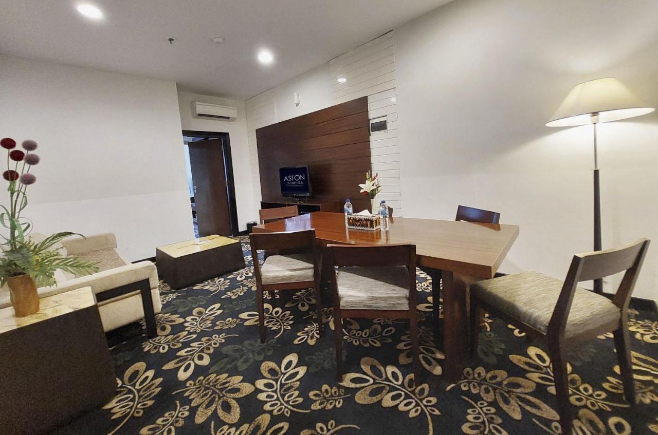 Aston Jayapura Hotel And Convention Center Buitenkant foto