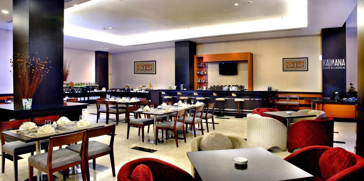 Aston Jayapura Hotel And Convention Center Buitenkant foto