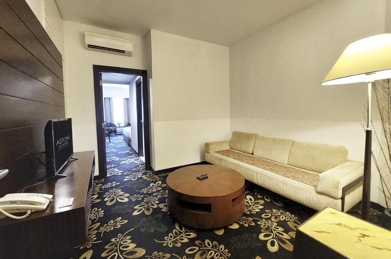 Aston Jayapura Hotel And Convention Center Buitenkant foto