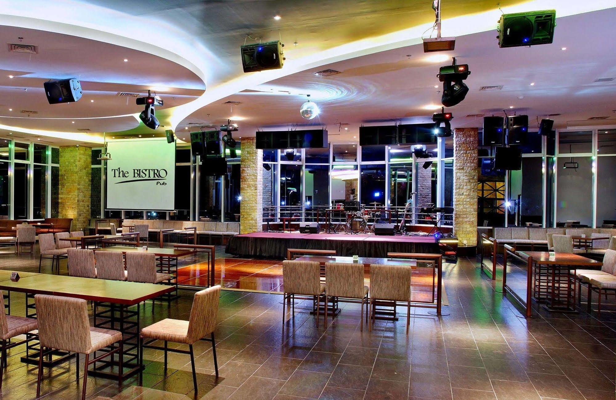 Aston Jayapura Hotel And Convention Center Buitenkant foto