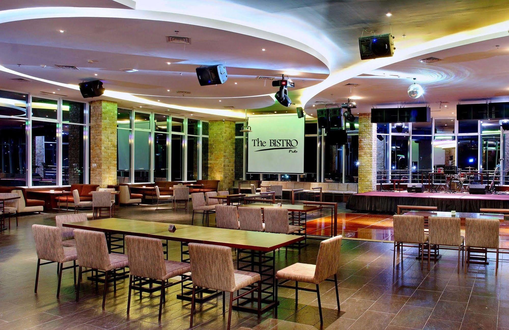 Aston Jayapura Hotel And Convention Center Buitenkant foto