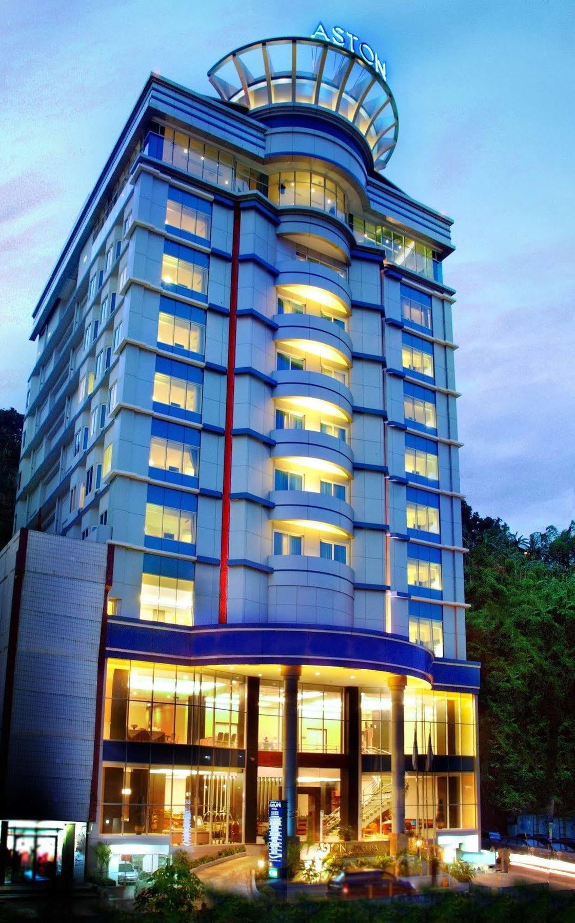 Aston Jayapura Hotel And Convention Center Buitenkant foto